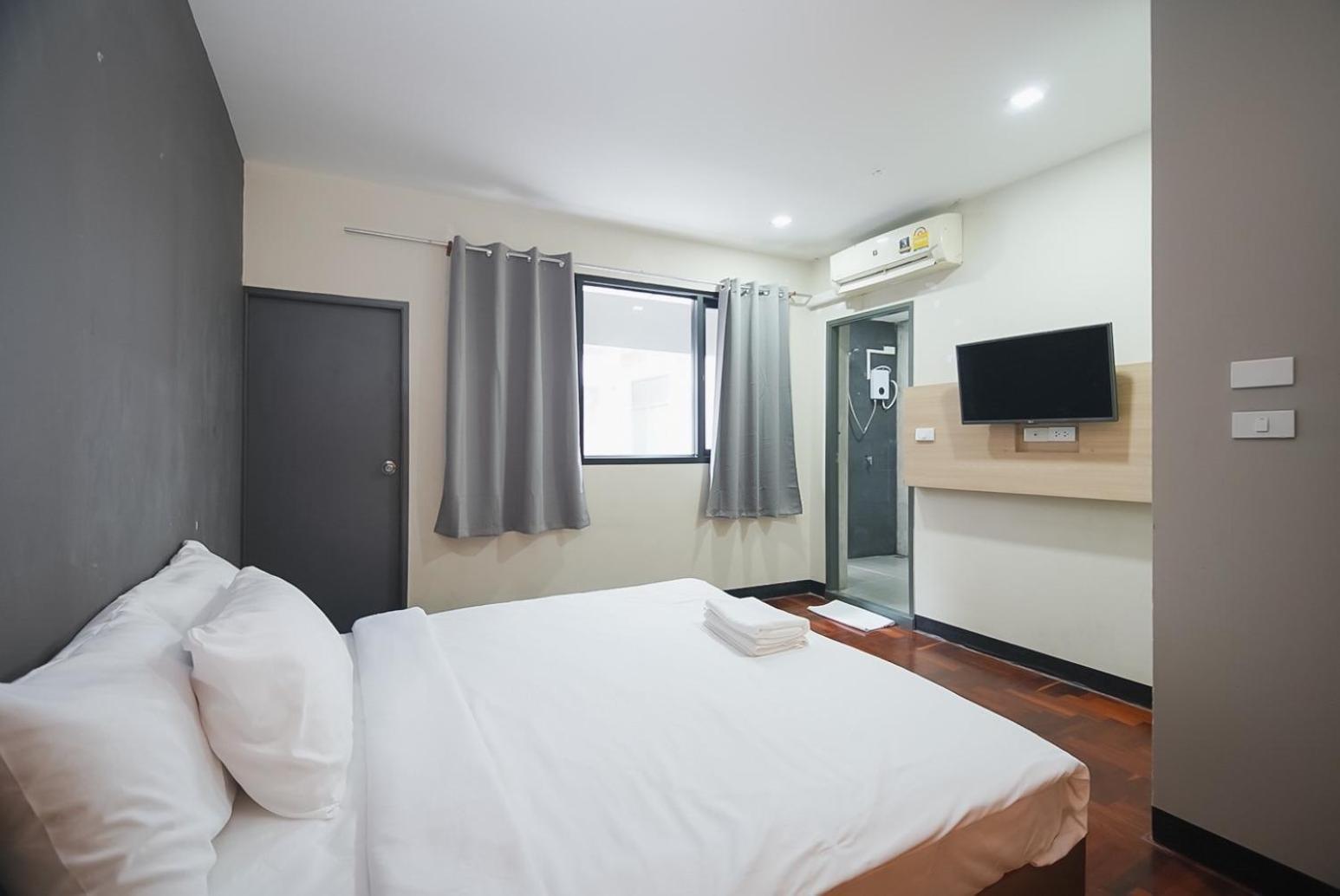 Z โกอินน์ สีลม - สถานีรถไฟฟ้าเซนต์หลุยส์ Go Inn Silom Bangkok Eksteriør billede
